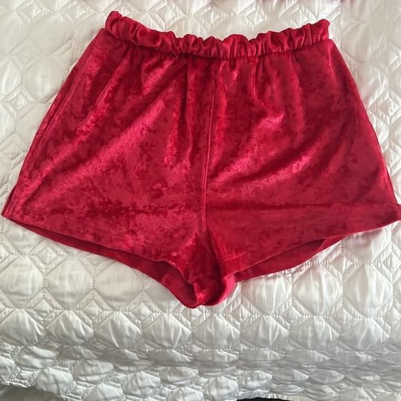 Victoria’s Secret - Red Velvet Feel Set (Top & Bottom Bundle) - Picture 2 of 5